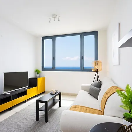Eden Skyline Ocean View Apartament *