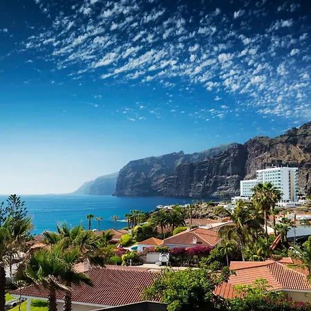 Eden Skyline Ocean View Apartament